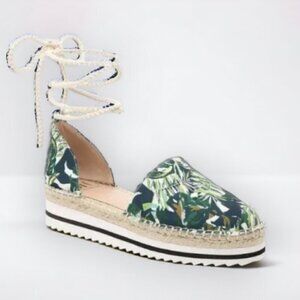 JLO (Jennifer Lopez) Larenn Tropical Jungle Espadrilles, Women’s Size 7.5 M